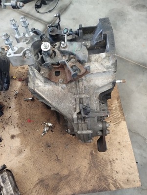 Коробка передач передач 1.4t механічна коробка передач 4x4 jeep renegade usa 2015 фото №1