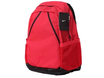 PLECAK NIKE VARSITY