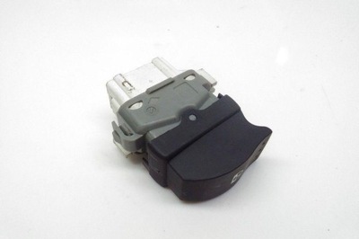 Кнопка керування вікон лівих передніх двері renault фото №1