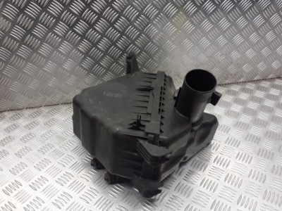 Корпус фільтра avensis verso 2.0 d4d 17701-27180 фото №1