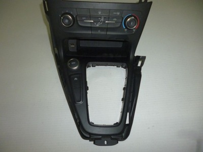 Ford focus mk3 lift панель рамка радіо кондиціонера фото №1