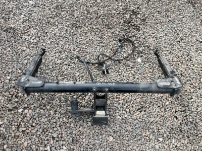 Audi q5 fy 80a hak буксировочный фото №1