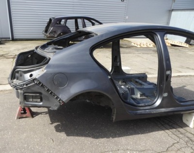 Крила правий задня opel insignia a sedan 08-12 фото №1