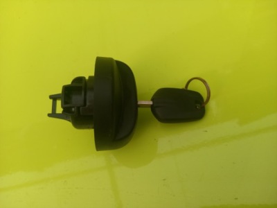 Крышка заливной топлива ключ peugeot 208 lift 16r фото №1