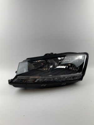 Skoda fabia 3 рестайлинг  фара левая перед обычная led 6v1 фара европа  - идеальное состояние фото №1