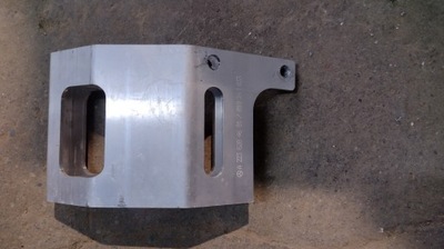 Кронштейн балка mercedes 2236204601 фото №1