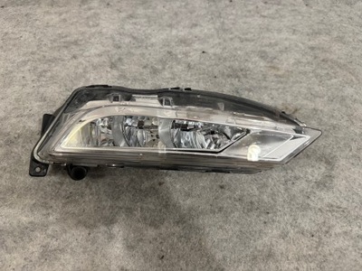 SEAT LEON III FACELIFT RIGHT HALOGEN LAMP DRL  