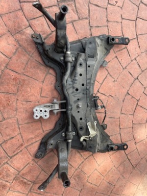 Подрамник подрамник перед toyota chr 2.0 фото №1