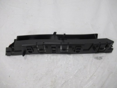 Citroen c5 x7 08- напрямна кронштейн крила правий фото №1