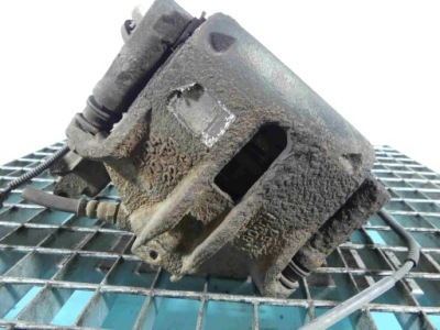 Суппорт перед левый citroen ds3 10-16 1.6 16v фото №1