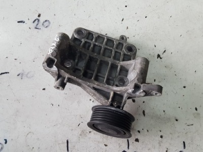 Audi a4 b8 a5 2.7 tdi cam кронштейн генератора фото №1