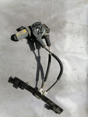 Подъемник стекло правый задний  alfa romeo 147 фото №1