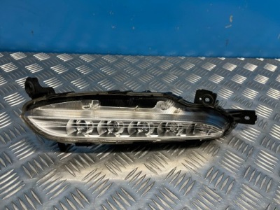 Hyundai tucson iii противотуманная фара drl правый 92208-d7000 фото №1