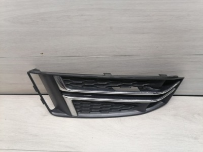 Audi a4 8w s-line решітка ліва перед 8w0807681f фото №1