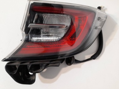 Toyota corolla e210 e21 хэтчбек лампа задняя правая r306 фото №1