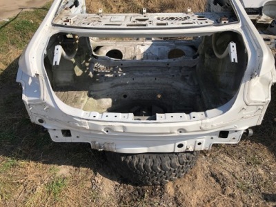 Mercedes w207 рестайлінг  крила праві ліва задній ремінь задній 799 фото №1