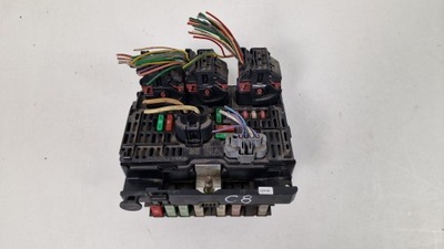 Peugeot citroen коробка запобіжників bsm s118983004q фото №1