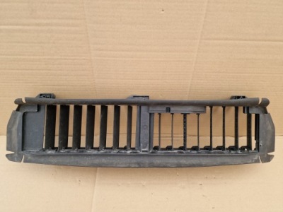 Mercedes 213 eklasa жалюзі a2135002900 фото №1