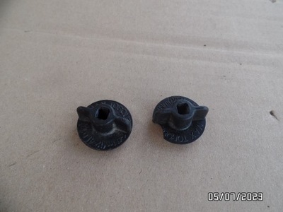 Гайка лампи задній ford transit mk5 2000-2006 фото №1