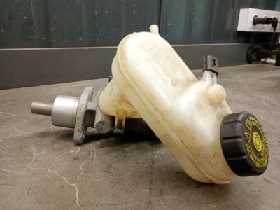 8200403300 насос тормозная renault twingo ii 1.5dci фото №1