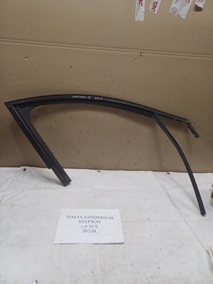 Рамка прокладка дверь правый перед dacia sandero iii stepway 1.0 2023r фото №1
