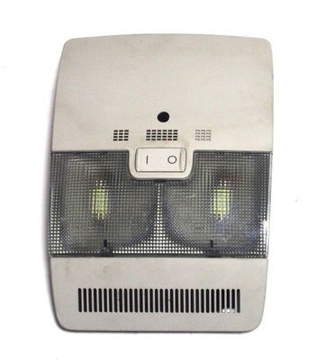 Лампа освещение кабины audi a3 8p 8p0947135d фото №1