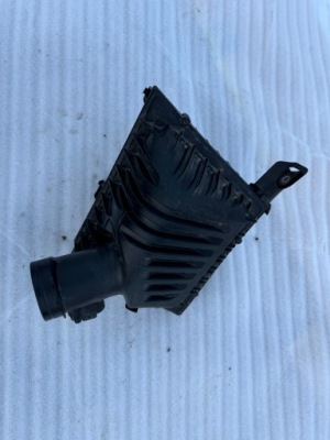 Bmw f48 x1 x2 f39 корпус фильтра воздуха 7609482 фото №1