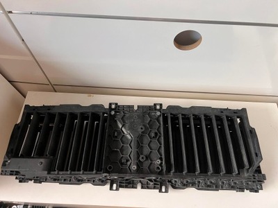 Шторка жалюзи впуск mercedes s w223 a2235006200 фото №1