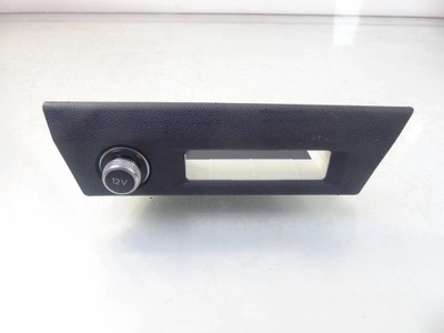 PANEL ENCAJES USB ENCENDEDOR AUDI A1 II 82A 82C863617  