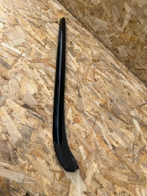 Молдинг стекло лобовое правая peugeot 508 i фото №1