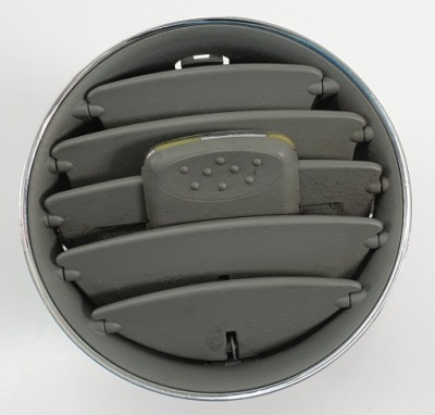 Решітка обдув mercedes w209 a2098300154 фото №1