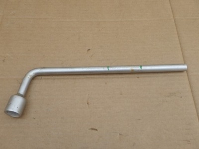 Mercedes slk r171 ключ do переключения kół 2215810001 фото №1