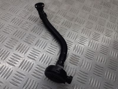 Вентиляція картера vw polo iv 1.2 03e103765c фото №1