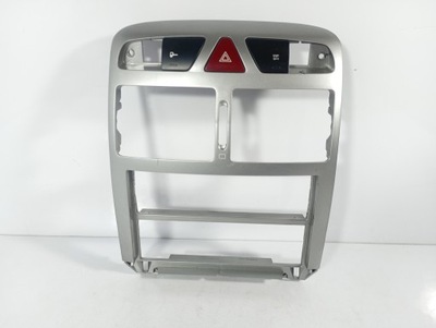 Peugeot 307 sw 02-09 рамка корпус радио оригинальный номер 9634505077 фото №1