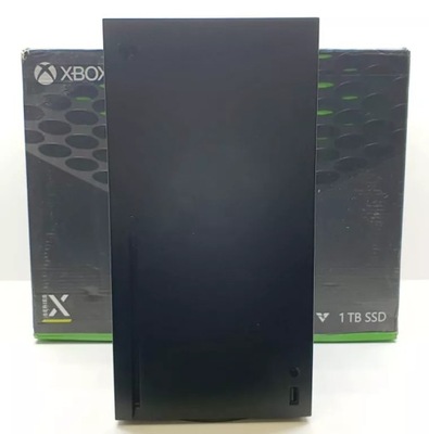 KONSOLA MICROSOFT XBOX SERIES X SSD 1TB PAD