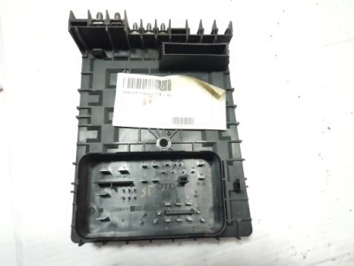 Коробка предохранителей 2k1937535k фото №1