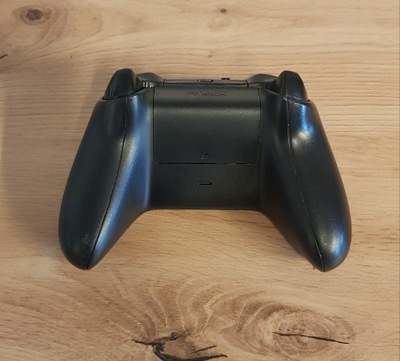 Pad bezprzewodowy do konsoli Microsoft Xbox One bateryjne, USB czarny