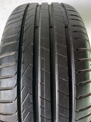 245/45R18 Pirelli Cinturato P7