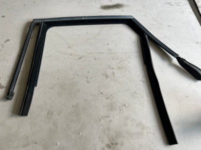 Bmw f46 f45 прокладка дверь левая задний  хром фото №1