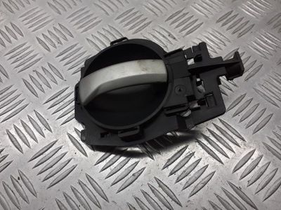 Ручка левая передняя внутренняя citroen c3 1.1 фото №1