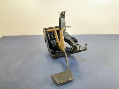 Chrysler pacifica i 4,0 педаль основание тормоза фото №1