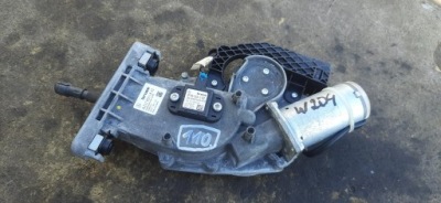 Защёлка привод доводчик крышки mercedes w212 a2128201842 фото №1