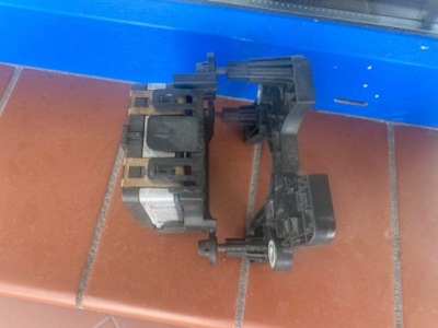 Vw passat b8 2,0 tdi радар 3q0907561e фото №1