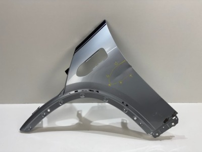 Крыло левый передний mercedes esq suv 296 фото №1