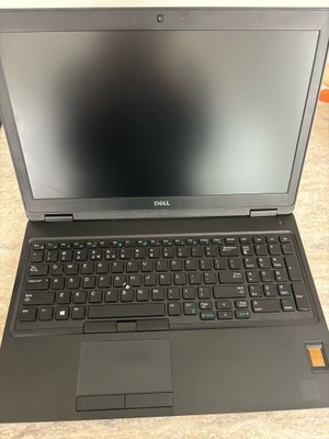 Laptop DELL LATITUDE 5590 15,6 " Intel Core i5 16 GB / 256 GB czarny