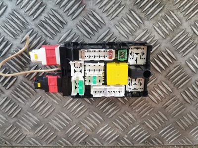 Citroen c4 ii коробка предохранителей 9665492680 фото №1