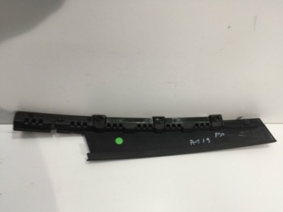 Audi a1 82a 2019 молдинг дверь правая перед фото №1