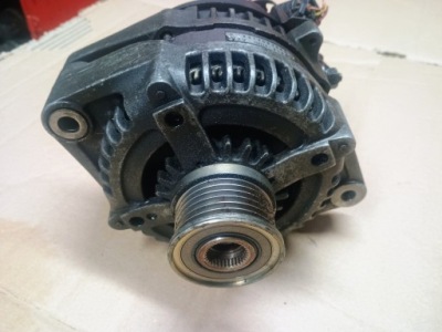 Генератор denso 8973089961 renault 3.0 dci фото №1