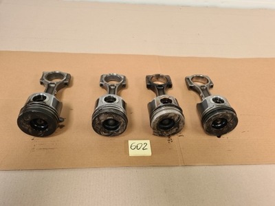 Поршень шатун trafic vivaro 1.9dci фото №1