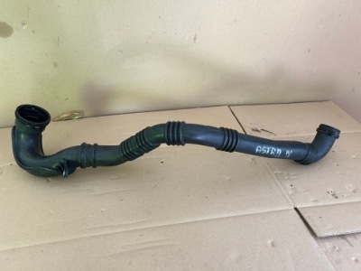 Труба інтеркулер opel astra iv 13265279 фото №1